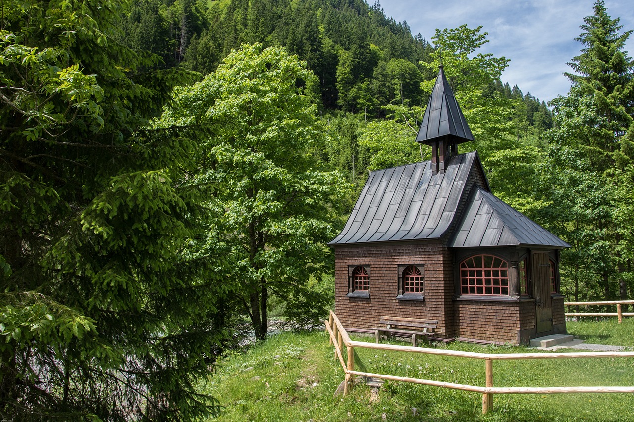 愛建最新動(dòng)態(tài)，引領(lǐng)未來建筑趨勢與發(fā)展展望