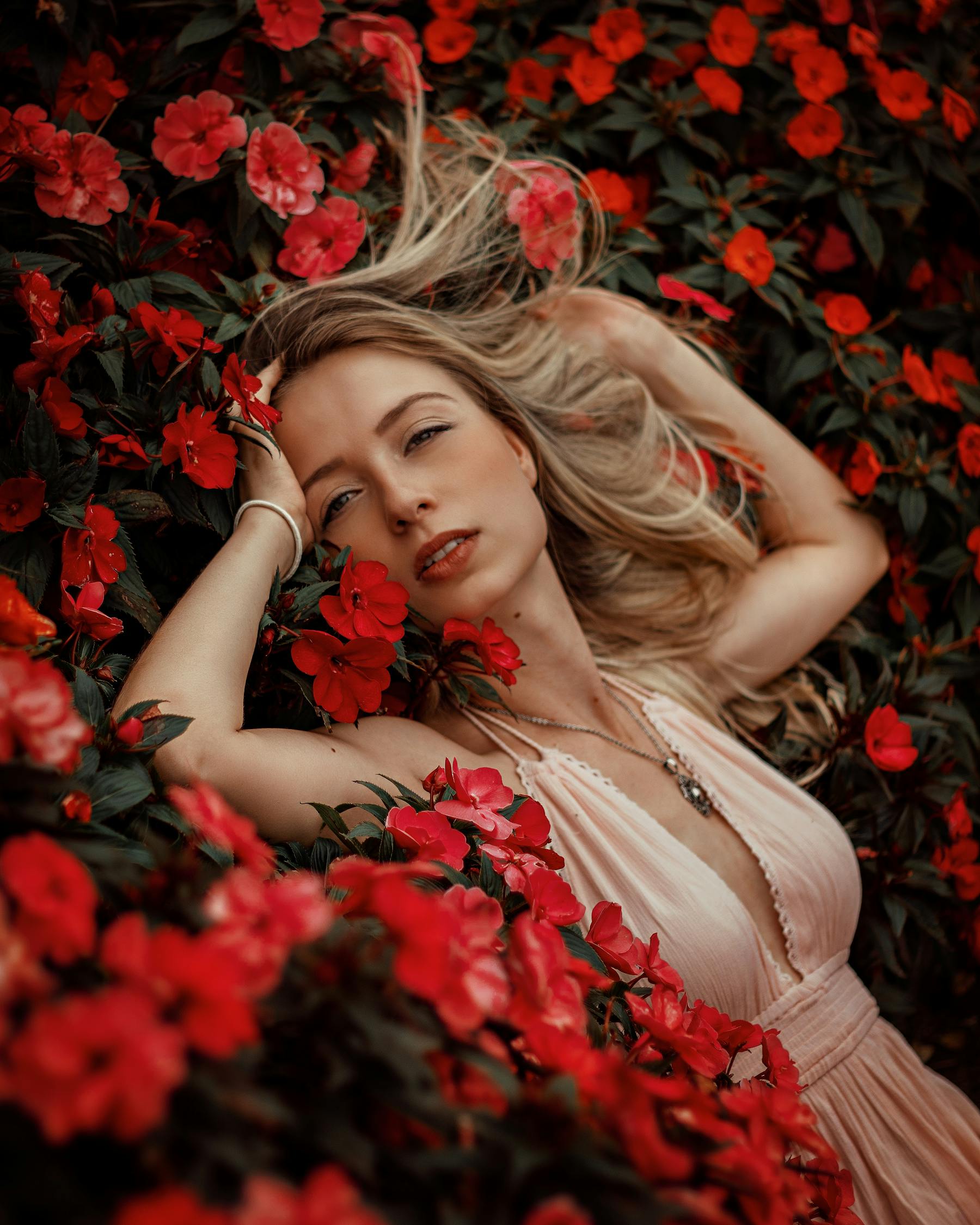 最新美魔女，重塑魅力的時代典范典范之美